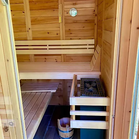 Haus Am See In Traumhafter Lage